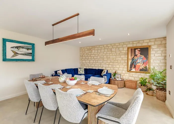 4 Bed In Oc-t36014 Naburn