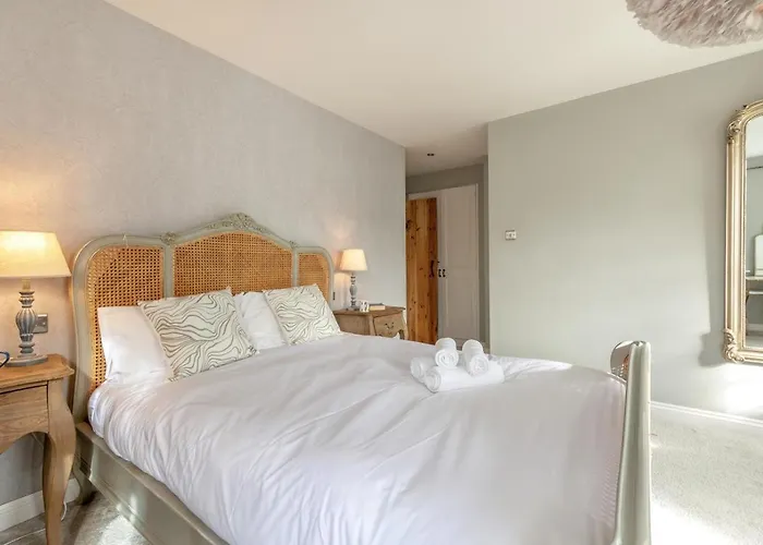 4 Bed In Oc-t36014 *