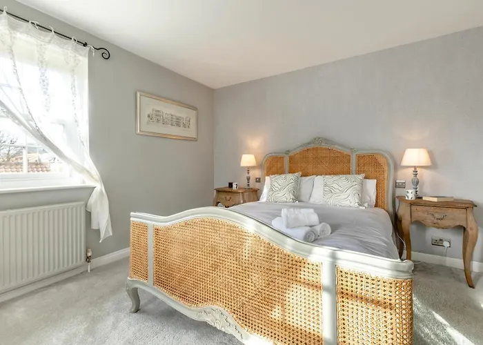 4 Bed In Oc-t36014 Casa de Férias *