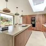4 Bed In Oc-t36014 Feriehus *