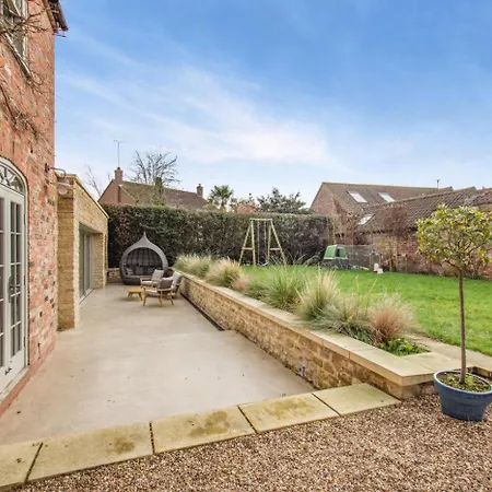 Holiday home 4 Bed In Oc-t36014 *