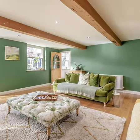 Holiday home 4 Bed In Oc-t36014