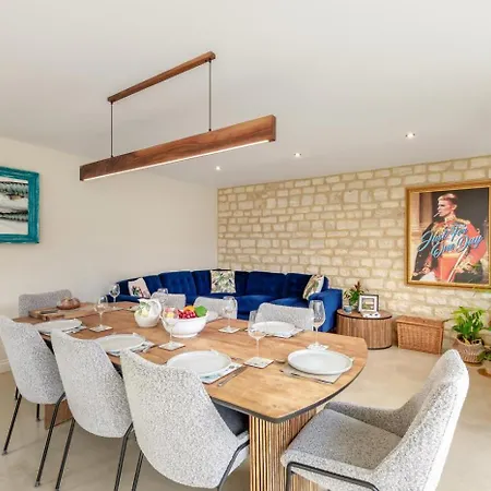 4 Bed In Oc-t36014 Naburn